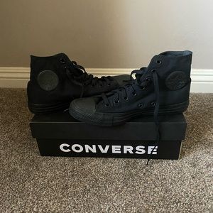 Black on black converse, brand new